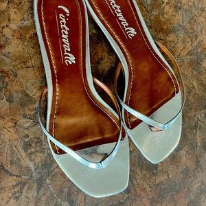 L'INTERVALLE Silver Sandals